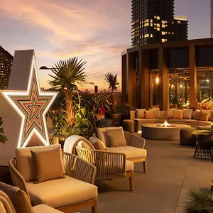 4* Hotell The Gantry London, Curio Collection By Hilton
